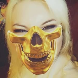 Meet your Posher, Candy